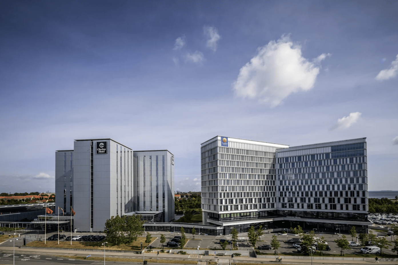 Stay Right at the Venue